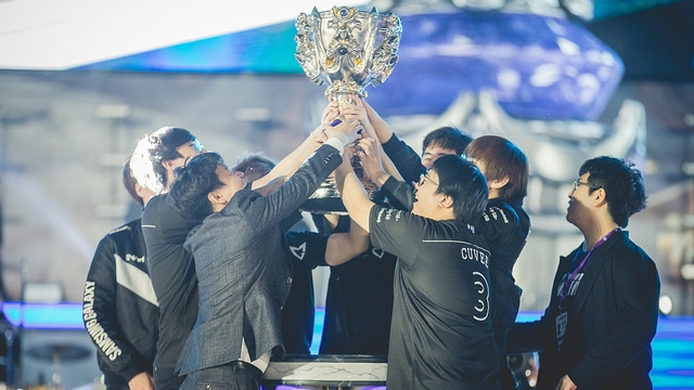 电竞冠军选手婚姻破裂：女方社交媒体揭露矛盾引发热议-安博电竞